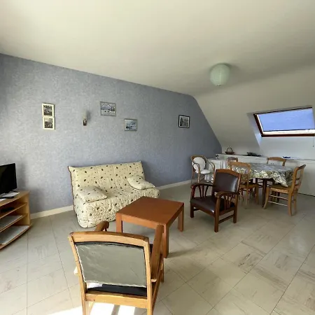 Apartman Avec Balcon A 500m De La Et Proche Commerces A - Fr-1-361-489