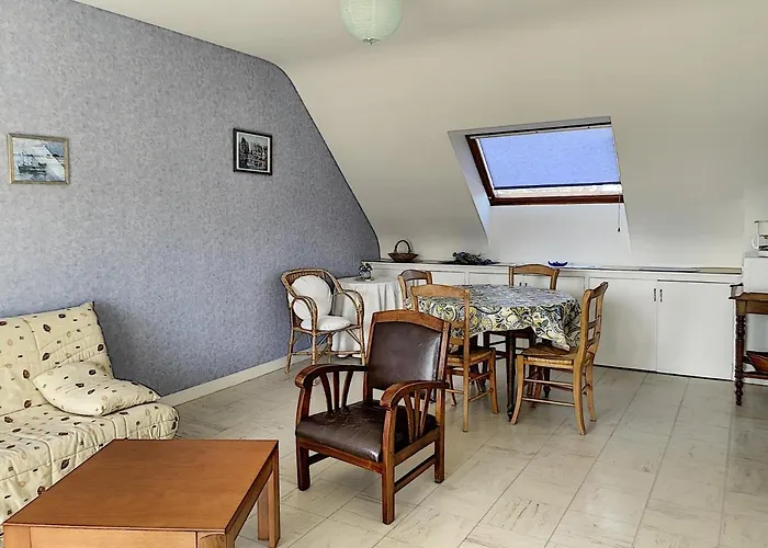 Avec Balcon à 500m De La Et Proche Commerces à - Fr-1-361-489 Appartamento